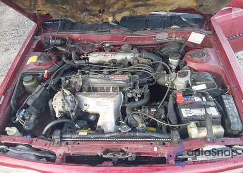 1988 Toyota Camry Le z USA, uszkodzony, nr VIN JT2SV22EXJ0177552